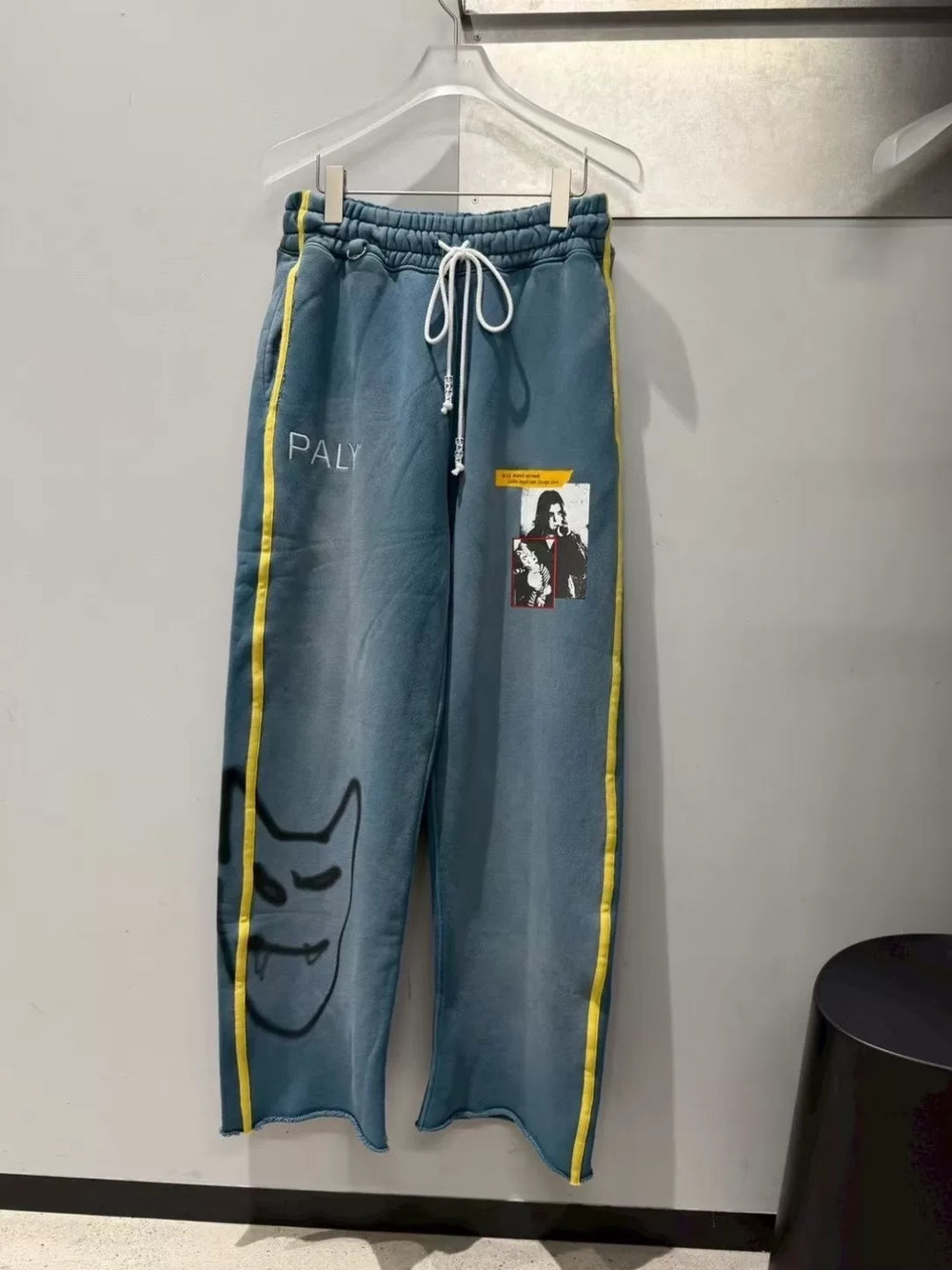 PALY Hollywood Vintage Graphic Sweatpants - Blue