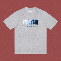 Trapstar Gothic Gradient Logo Tee - Heather Grey/Blue