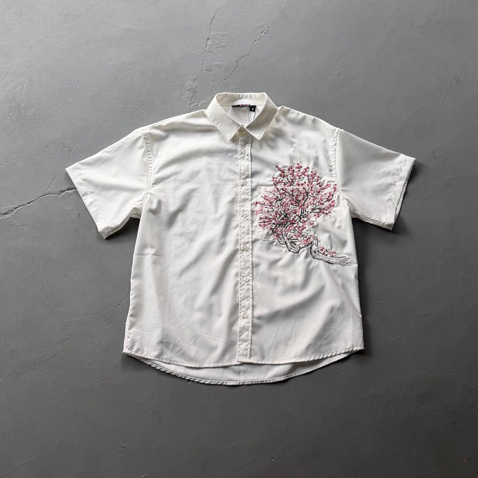 Derschutze Front Floral Embroidery Short-Sleeve Shirt - White