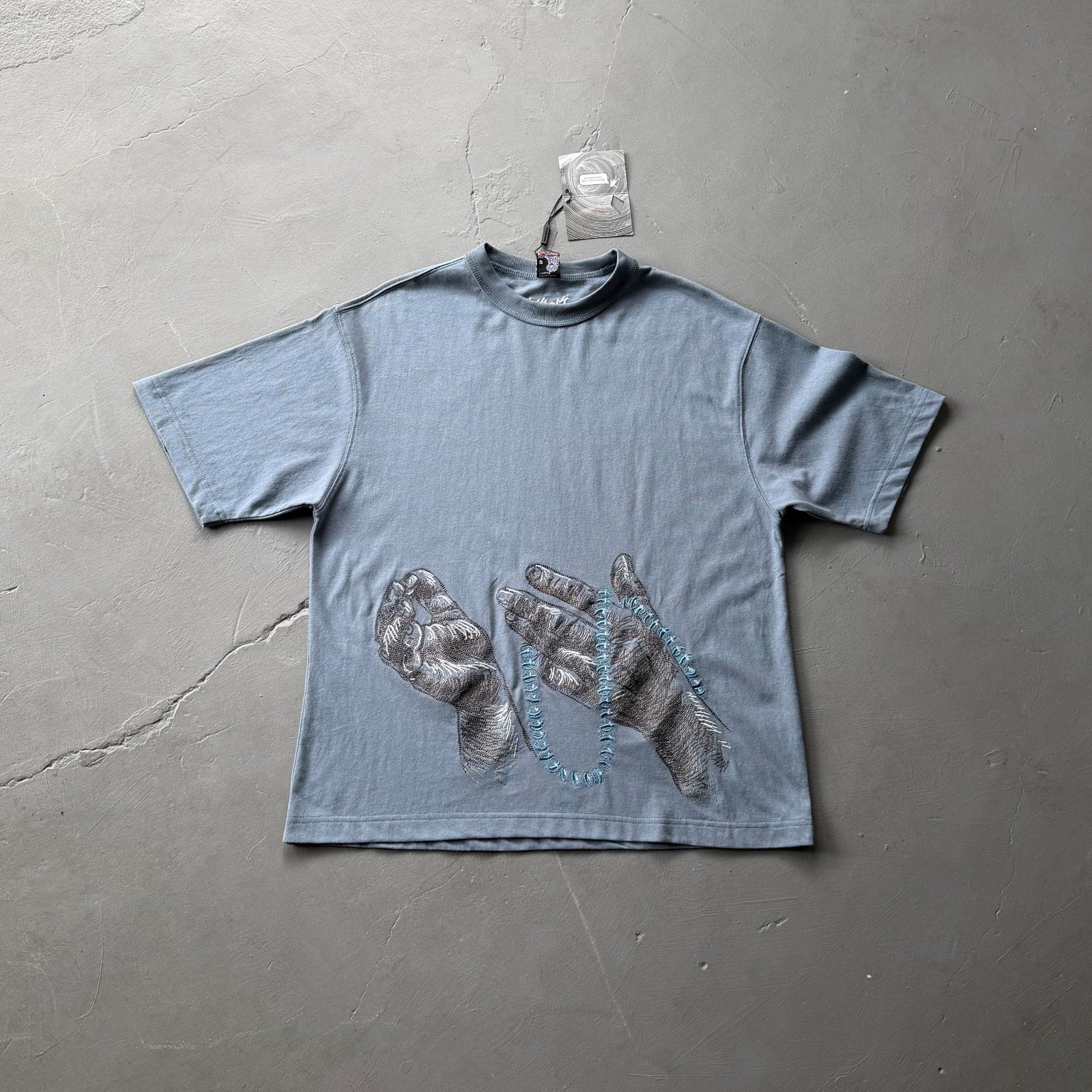 Derschutze Praying Hands & Blue Beads Graphic T-Shirt - Blue